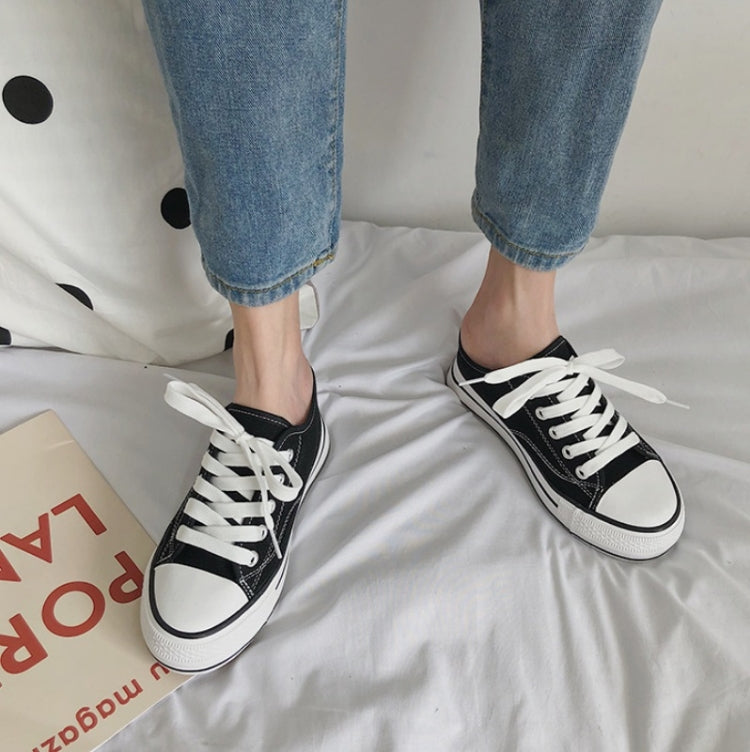 Women Heightened Canvas Shoes