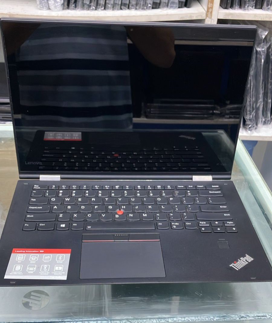 Lenovo X1 yoga touch 1st Gen Core i5