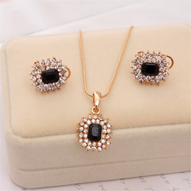 Lovely Rhinestone Shiny Necklace and Earring  Set For Women