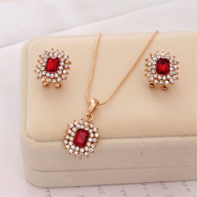 Lovely Rhinestone Shiny Necklace and Earring  Set For Women